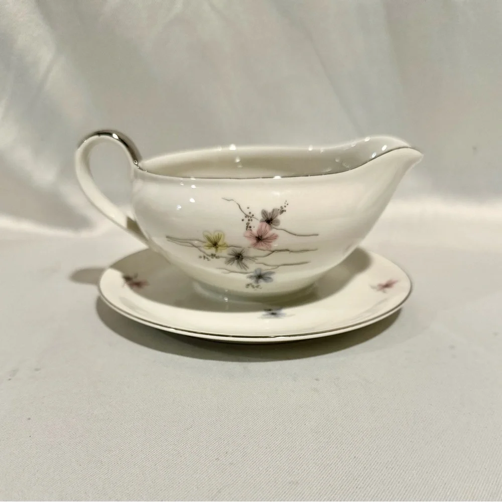 Gorgeous Bavaria Gravy Boat Porcelain Pastel Flowers Pink Germany Hertel-Jacob
